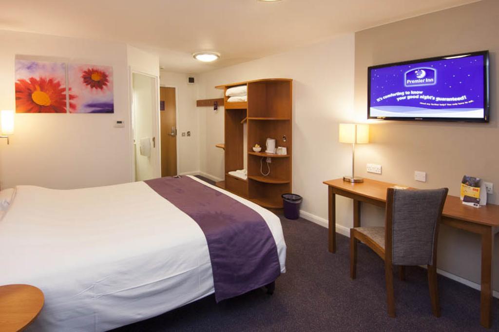 Premier Inn Horsham Eksteriør bilde