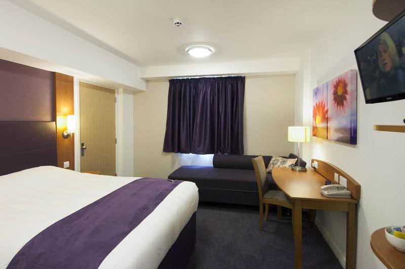 Premier Inn Horsham Eksteriør bilde